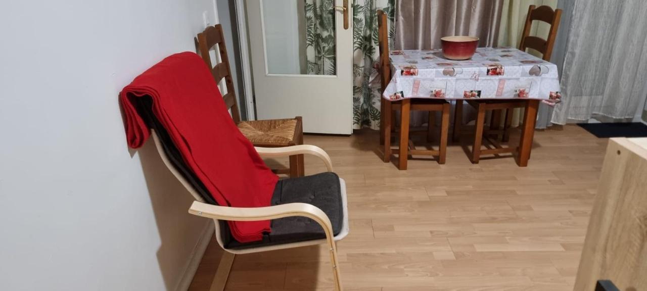 Kievaille Appartement Plaisir Buitenkant foto